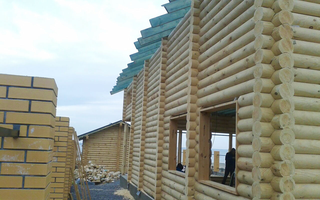 проект «Аслард» Деревянный дом и баня: постройки из оцилиндрованного бревна №4