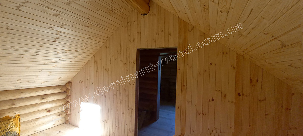 дом со сруба Постройка проекта «Скала»: бревенчатый коттедж с отделкой №9