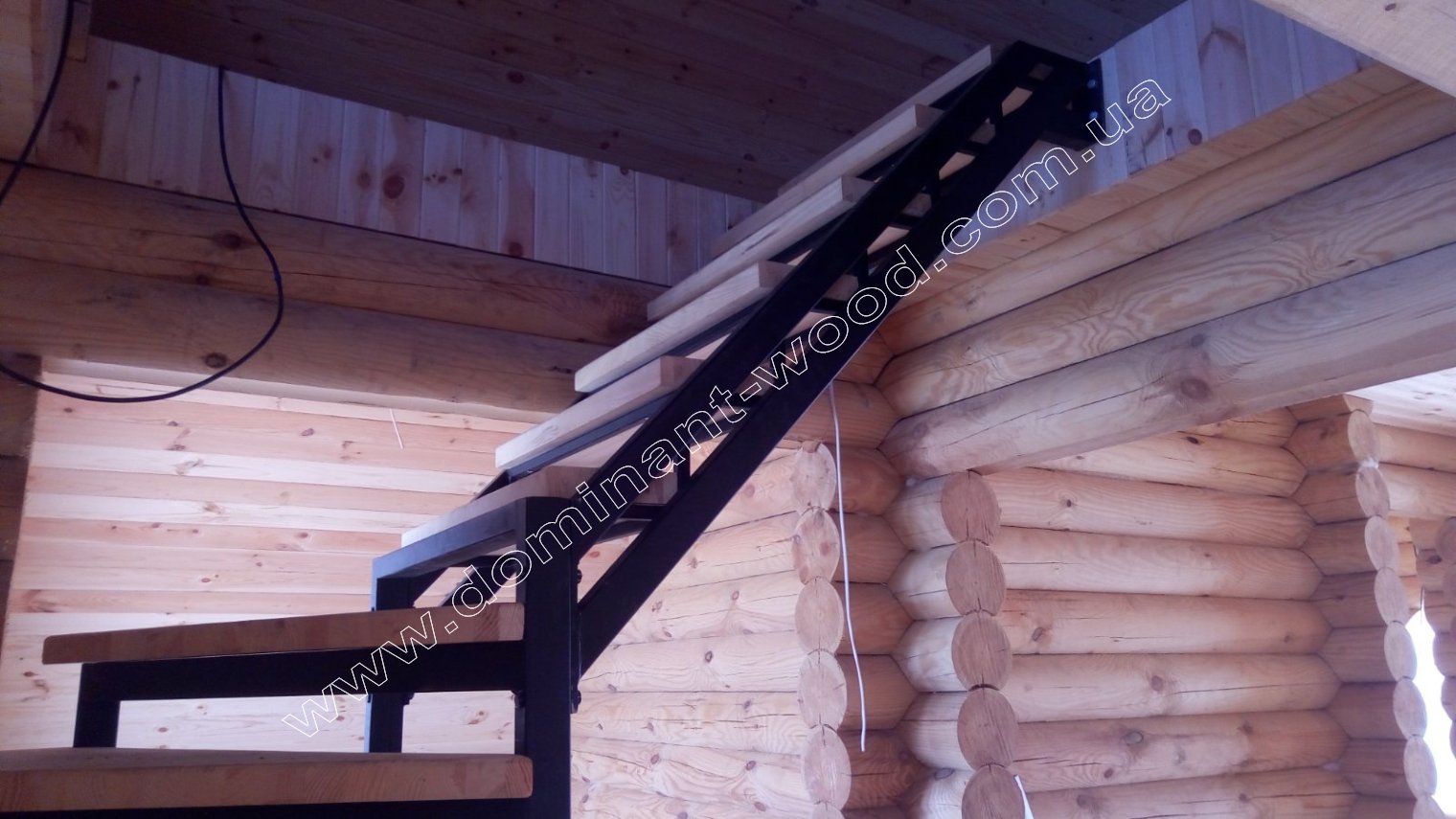 Домик-шалаш с мансардой «Лекид5» Домик-шалаш с мансардой «Лекид5»: проект и установка сруба №10