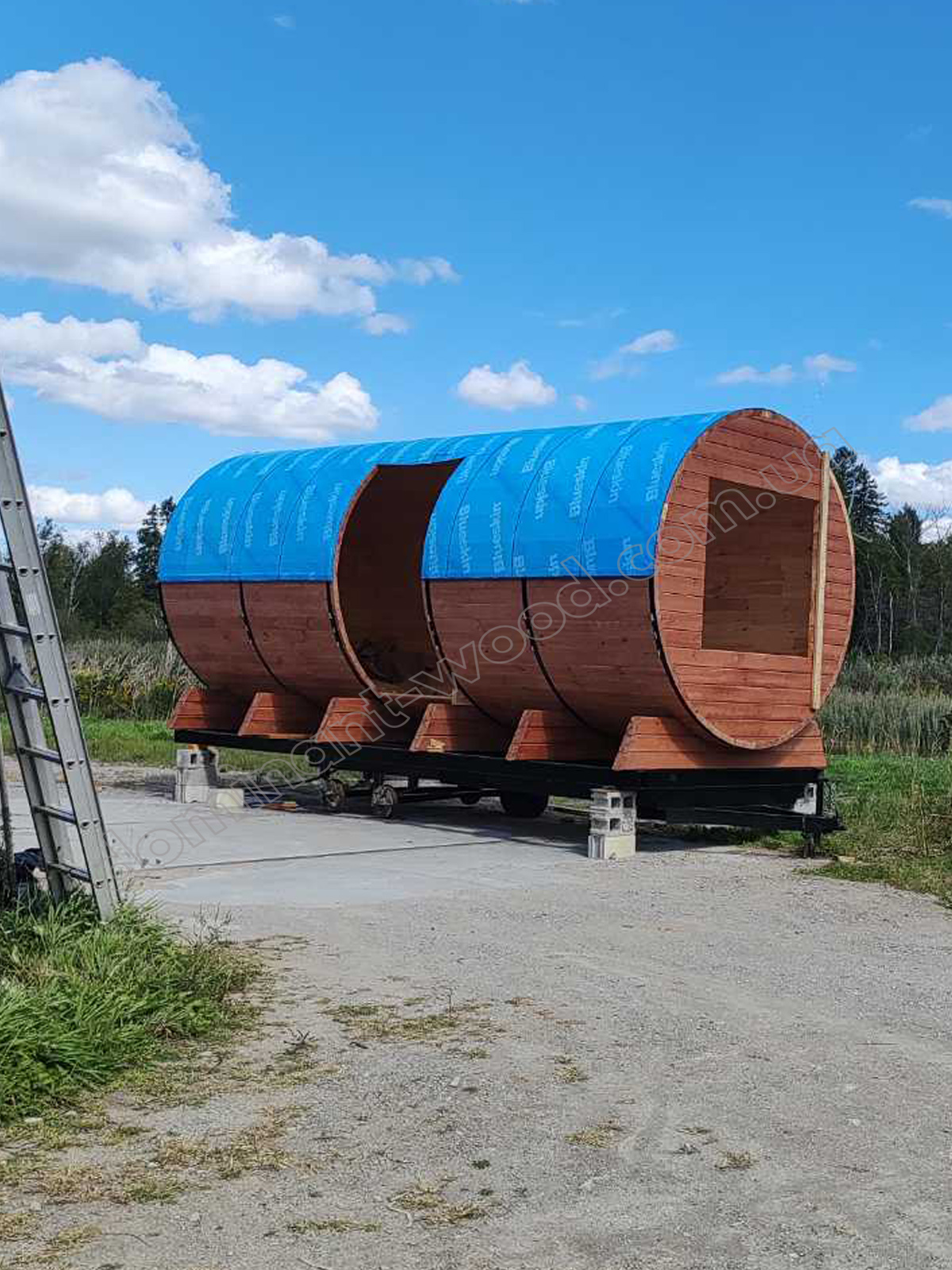 Капсульний будинок Barrel House на пересувній платформі Капсульний будинок Barrel House на пересувній платформі