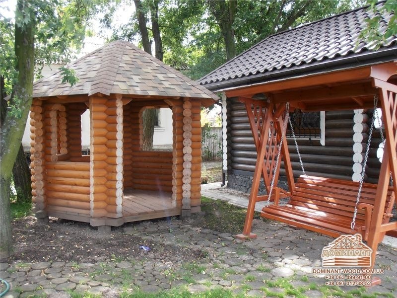 Популярні альтанки з бруса для дачі та саду
