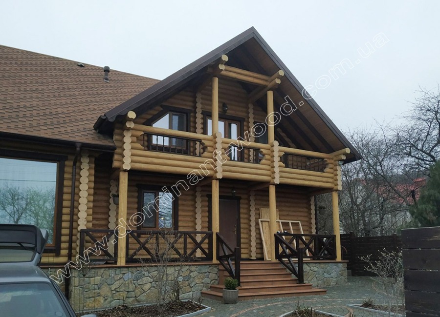 Гарний дерев'яний маєток за проектом «Сапфір»
